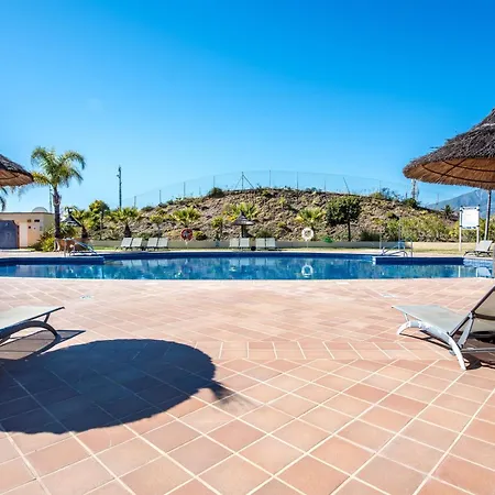 Apartment Malibu Jacuzzi Penthouse By Costarentals - Ref 242 *