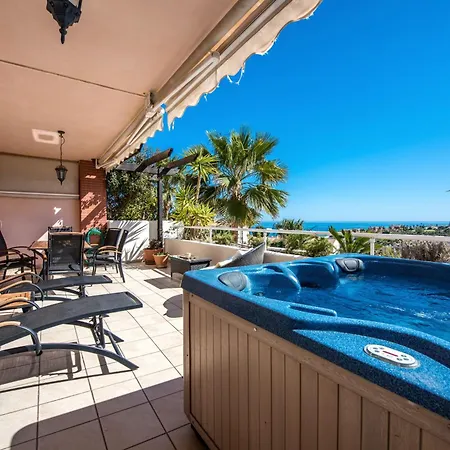 Malibu Jacuzzi Penthouse By Costarentals - Ref 242 * Fuengirola