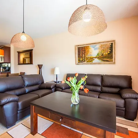 Malibu Jacuzzi Penthouse By Costarentals - Ref 242